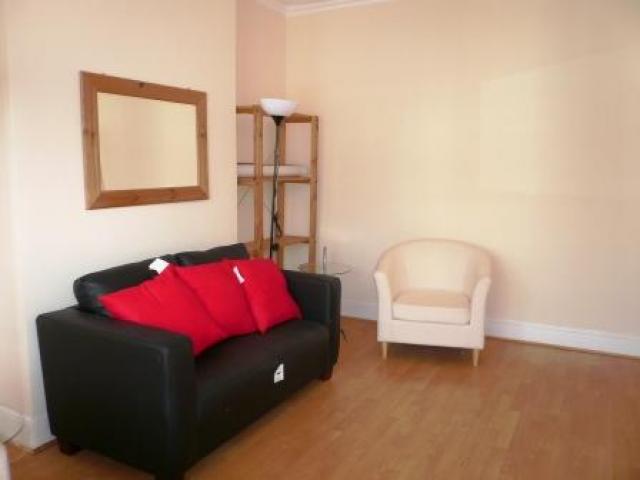 			NEW INSTRUCTION, 3 Bedroom, 1 bath, 1 reception Flat			 Hartland Road, QUEENS PARK